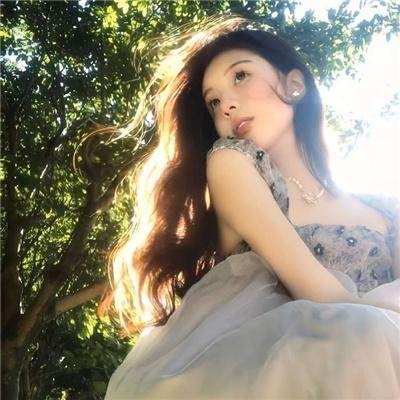 女孩的夏日秘密